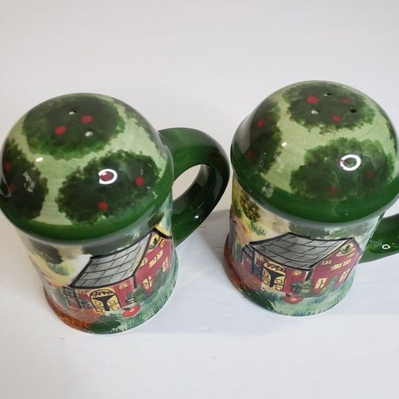Vintage Farmhouse Green Ceramic Handled Salt and Pepper Shakers S+P Red Barn - Picture 2 of 9